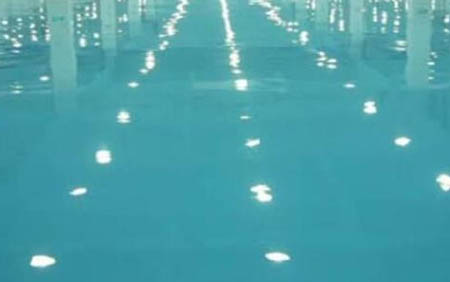 環(huán)氧地坪出現(xiàn)刷痕情況的原因是什么？如何解決？