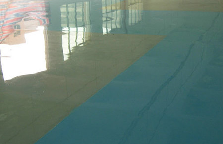 環(huán)氧地坪漆滾涂有什么缺點？底漆使用量受什么影響？